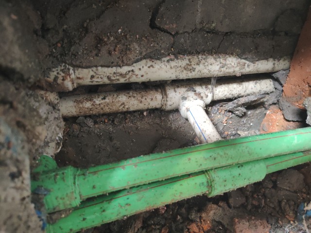 华蓥市消防水管漏水检测维修.客厅漏水检测维修